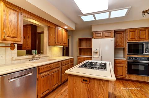 25131 W Catherine Dr, Plainfield, IL 60586 photo 9