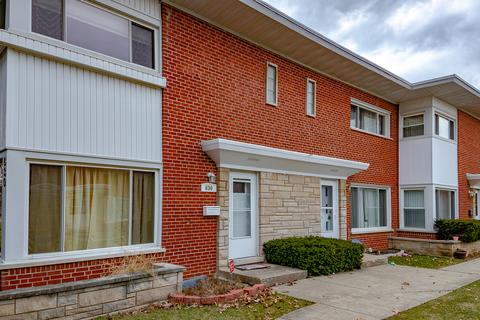 630 E Shabonee Trl, Mount Prospect, IL 60056 photo 3