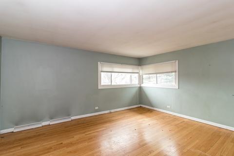 630 E Shabonee Trl, Mount Prospect, IL 60056 photo 8