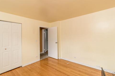 630 E Shabonee Trl, Mount Prospect, IL 60056 photo 10