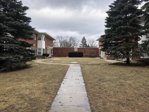 630 E Shabonee Trl, Mount Prospect, IL 60056 photo 4