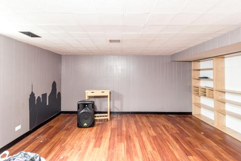 630 E Shabonee Trl, Mount Prospect, IL 60056 photo 11