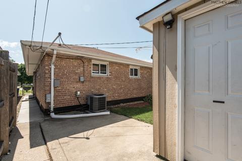 5208 State Rd, Burbank, IL 60459 photo 18