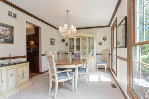 945 E Benton Ave, Naperville, IL 60540 photo 3