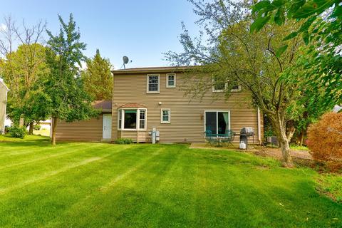 945 E Benton Ave, Naperville, IL 60540 photo 16