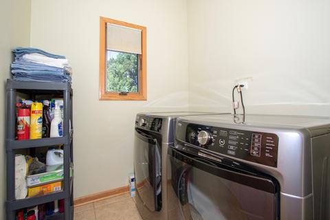 67 Chestnut Ct, Elgin, IL 60120 photo 20