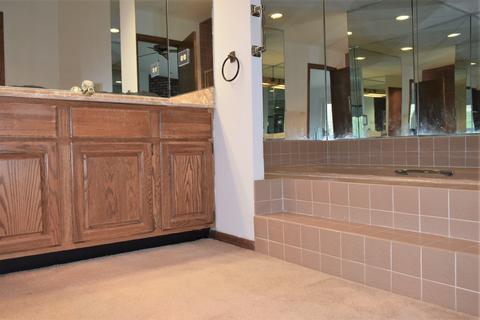 1868 Golf View Dr, Bartlett, IL 60103 photo 14