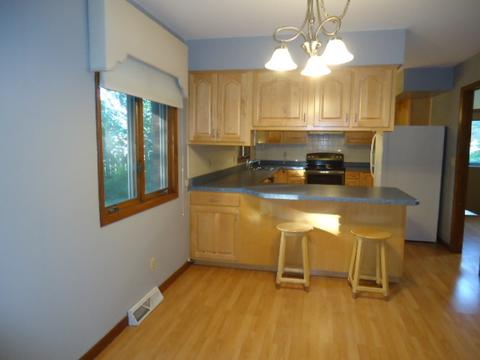 112 W 8th St, Gridley, IL 61744 photo 5