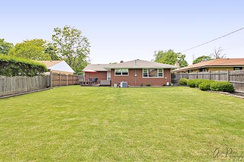 661 Jon Ln, Des Plaines, IL 60016 photo 7