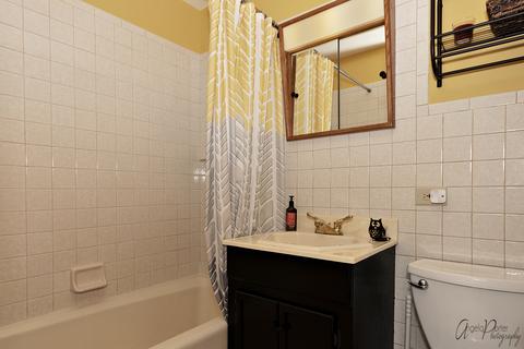 661 Jon Ln, Des Plaines, IL 60016 photo 26