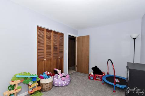 661 Jon Ln, Des Plaines, IL 60016 photo 23