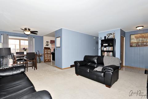 661 Jon Ln, Des Plaines, IL 60016 photo 12