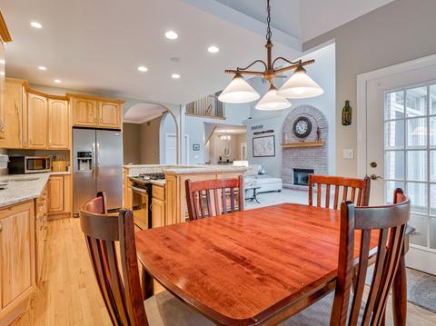 2290 Sutton Ln, Aurora, IL 60502 photo 12