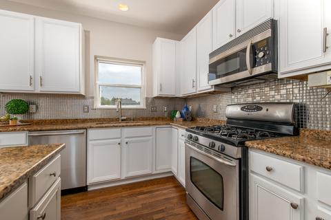 39 W183 E Mallory Dr, Geneva, IL 60134 photo 11