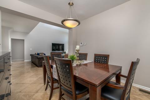 39 W183 E Mallory Dr, Geneva, IL 60134 photo 8