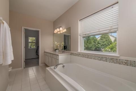 39 W183 E Mallory Dr, Geneva, IL 60134 photo 13