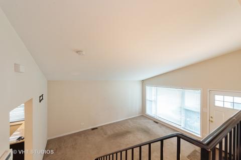 1018 E Maple St, Lombard, IL 60148 photo 3
