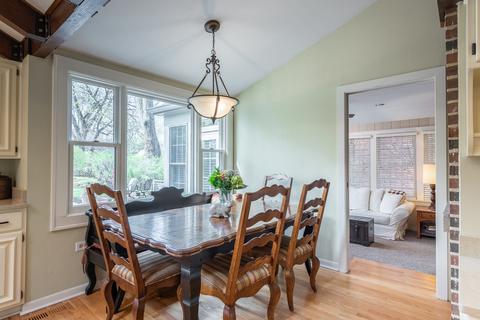 322 E Madison Ave, Wheaton, IL 60187 photo 14