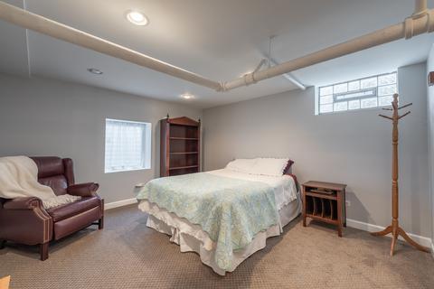 322 E Madison Ave, Wheaton, IL 60187 photo 24