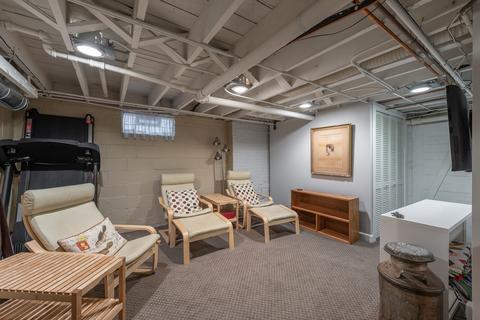 322 E Madison Ave, Wheaton, IL 60187 photo 23