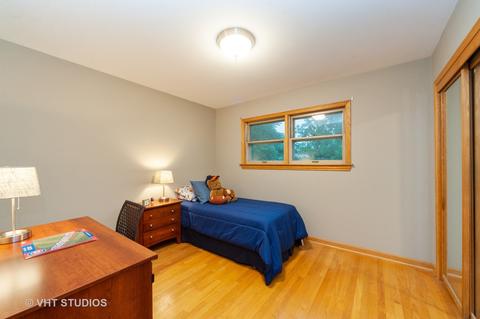 304 Scott St, Wheeling, IL 60090 photo 9