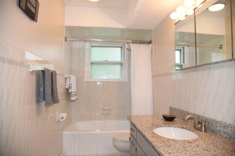 304 Scott St, Wheeling, IL 60090 photo 11