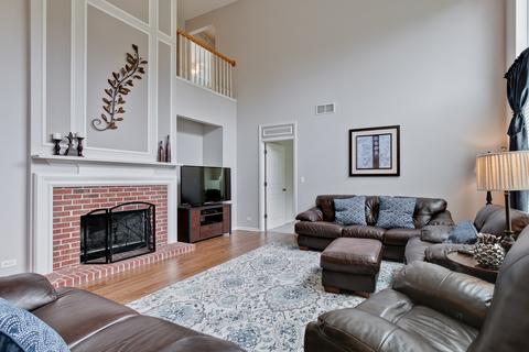 1590 Mcclellan Dr, Lindenhurst, IL 60046 photo 14