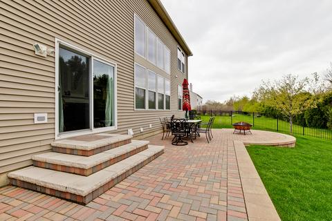 1590 Mcclellan Dr, Lindenhurst, IL 60046 photo 31