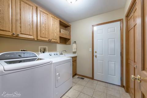 327 High Rd, Cary, IL 60013 photo 24