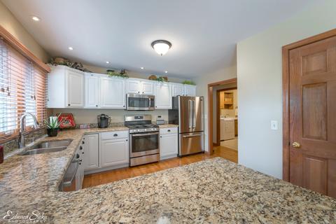 327 High Rd, Cary, IL 60013 photo 7