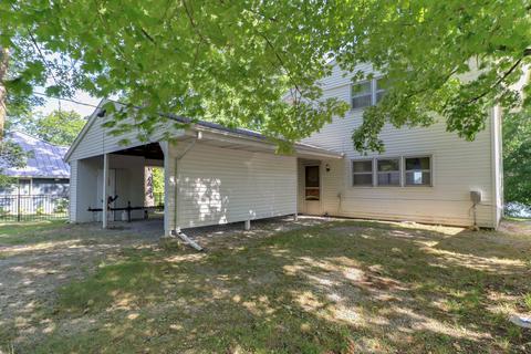 18371 Kickapoo Ln, Hudson, IL 61748 photo 3