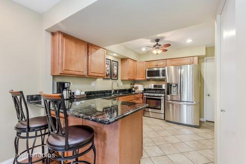 1243 Dunamon Dr, Bartlett, IL 60103 photo 6