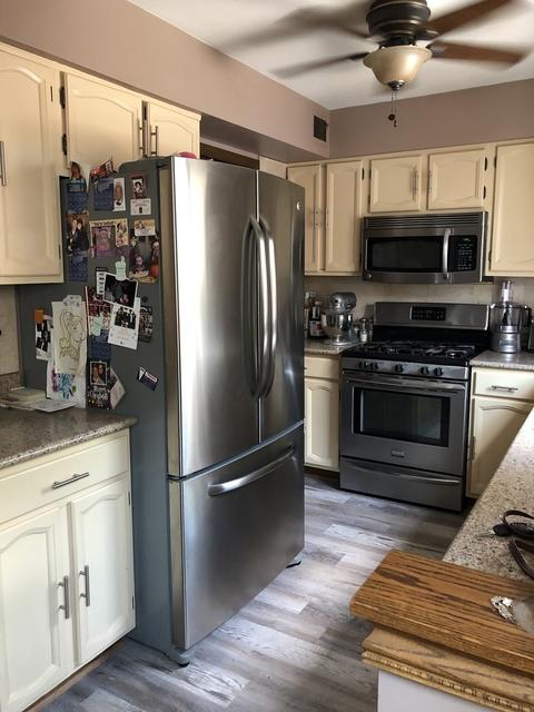 1245 Golfview St, Aurora, IL 60506 photo 3