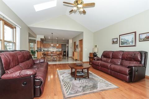 409 Hillandale Dr, Bartlett, IL 60103 photo 7