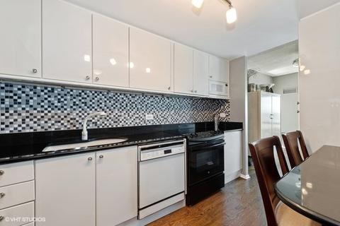 100 E Huron St #2407, Chicago, IL 60611 photo 6