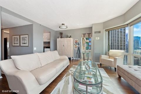 100 E Huron St #2407, Chicago, IL 60611 photo 2