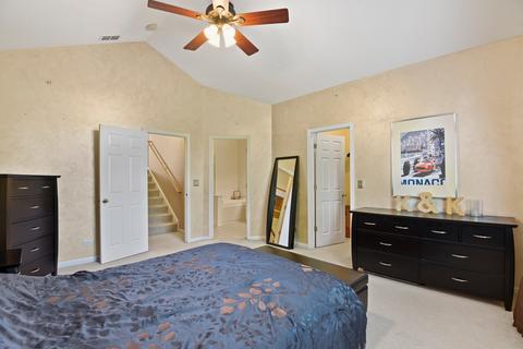 1876 Maureen Dr, Hoffman Estates, IL 60192 photo 14