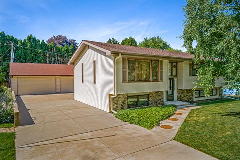 606 Wendt Ave, East Dundee, IL 60118 photo 3