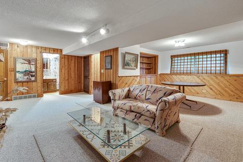 606 Wendt Ave, East Dundee, IL 60118 photo 8