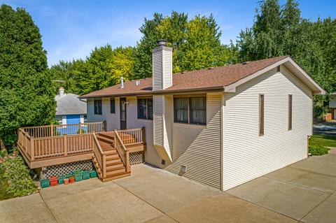 606 Wendt Ave, East Dundee, IL 60118 photo 6