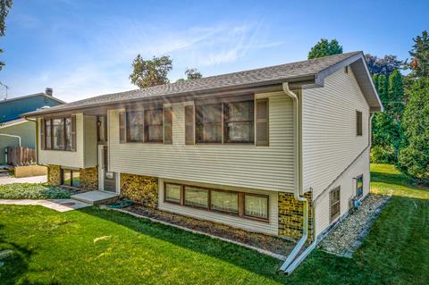 606 Wendt Ave, East Dundee, IL 60118 photo 15