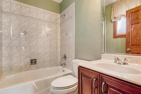 1010 Angle Ave, Northbrook, IL 60062 photo 10
