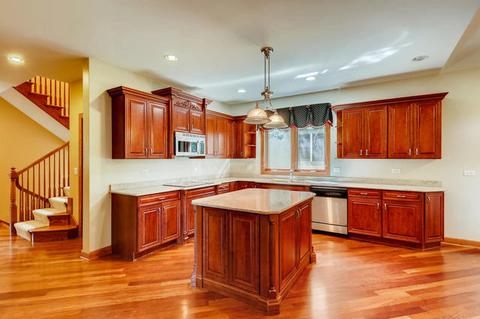 1010 Angle Ave, Northbrook, IL 60062 photo 5