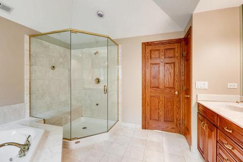 1010 Angle Ave, Northbrook, IL 60062 photo 13