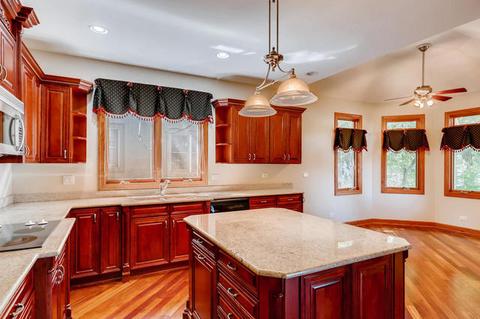 1010 Angle Ave, Northbrook, IL 60062 photo 6