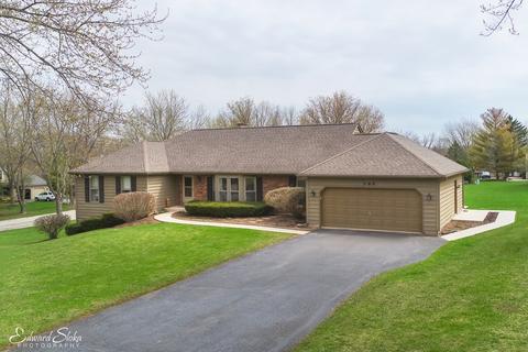 705 Yorktown Dr, Algonquin, IL 60102 photo 2