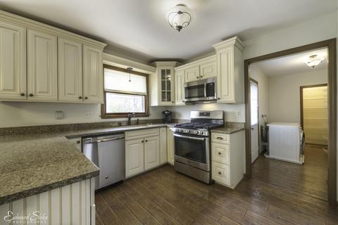 705 Yorktown Dr, Algonquin, IL 60102 photo 16