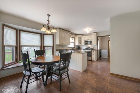 705 Yorktown Dr, Algonquin, IL 60102 photo 15