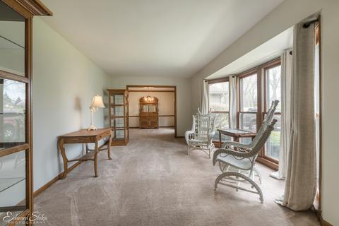705 Yorktown Dr, Algonquin, IL 60102 photo 10