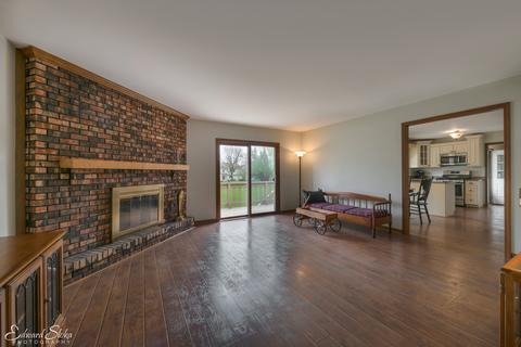 705 Yorktown Dr, Algonquin, IL 60102 photo 13